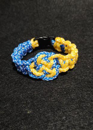 Плетений браслет