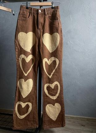 Джинси шейн широкі кльош кльошні з сердечками shein jeans2 фото