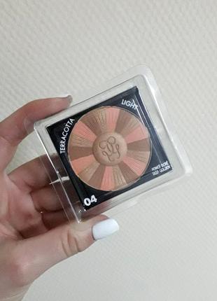 Gerlain terracotta light - пудра з ефектом сяяння