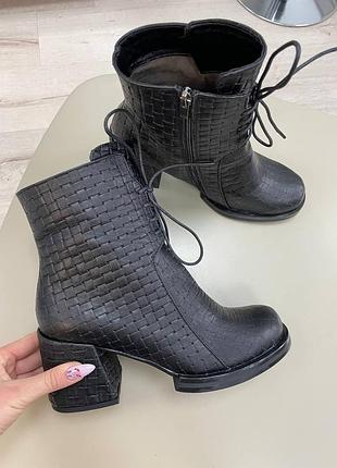 Базовые ботинки ботильоны чёрные кожаные много цветов