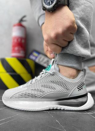 Классные мужские кроссовки adidas светло-серые