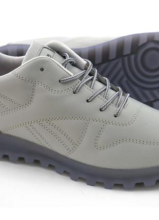 Кроссовки mida