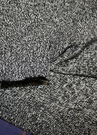 Тёплый свитер чёрно-белый со швами на изнанку рисунком зимний чёрный белый серый c&a angelo litrico7 фото