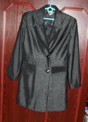 Длинный пиджак антрацитового цвета