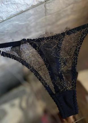 Шикарные 🖤💫трусики стринги с золотой✨ вышивкой