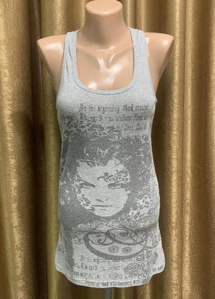 Серая стрейчевая майка с люрексом размер m, l