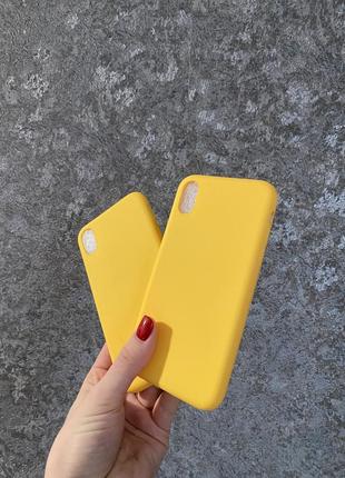 Чохол силіконовий чохол на iphone xr жовтий1 фото