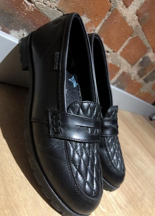 Лофери шкіряні hush puppies