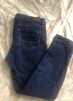 Джинси skinny