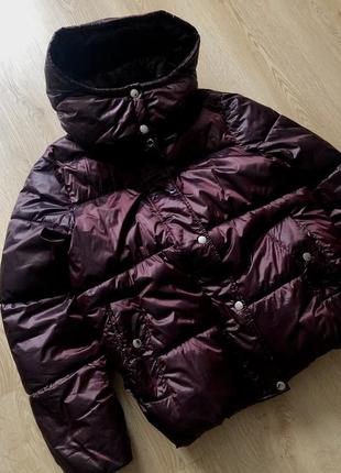 Пуховик, зимова куртка, стьобана куртка