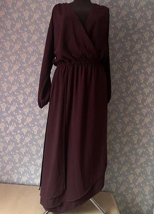 Шикарное платье цвета марсала