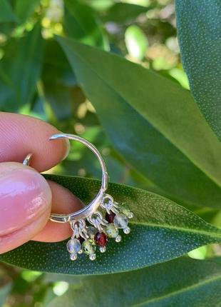 Серебряное кольцо с хризолитом, лабрадором и гранатом ′тайна′2 фото