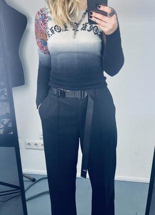 Крутий жіночий светр amal guessous кофта лонгслів розмір xs/s