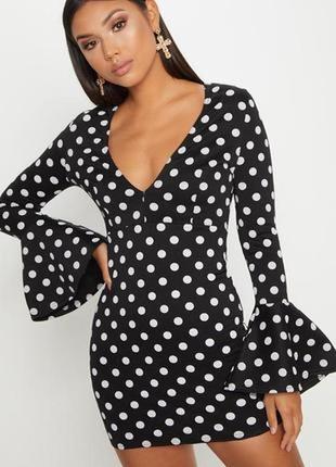 Платье мини в горошек
