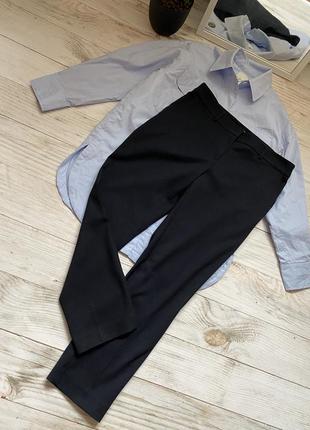 Темно-синие базовые брюки