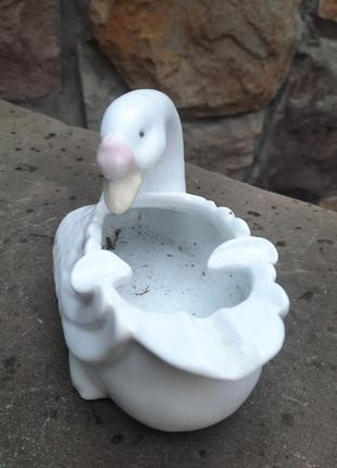 Пеленка лебедь.