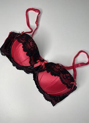 Бюстгалтер