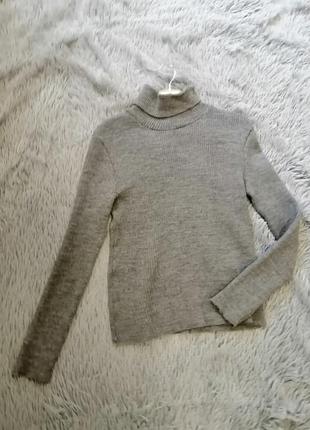 Свитер гольф водолазка в рубчик светр гольф водолазка в рубчик