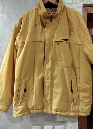 Куртка лыжная,непродуваемая.