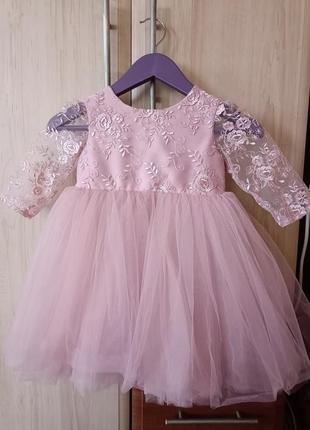 Нарядное платье на год