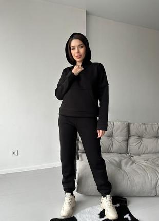 Теплый спортивный черный костюм худи и штаны