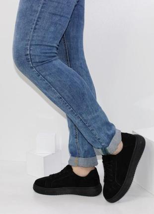 Туфли женские комфортные на шнурках

в черном цвете5 фото