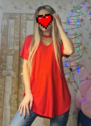 Футболка з чокером