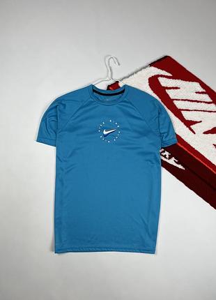 Чоловіча футболка nike