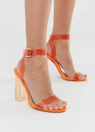 Оранжевые босоножки 40й