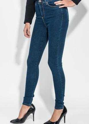Жіночі джинси приталені5 фото