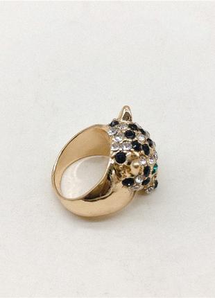 Стильное кольцо леопард с кристаллами2 фото