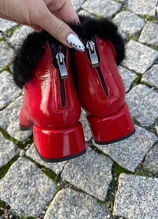 Ексклюзивні ботильйони з італійської шкіри та замші жіночі з норкою