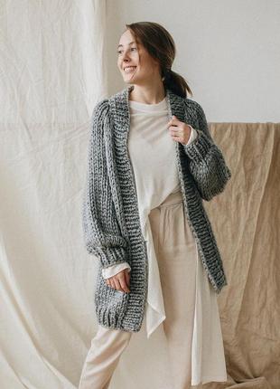 Стильный базовый кардиган в стиле oversize