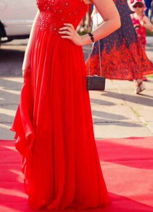 Випускна вечірнє плаття нове