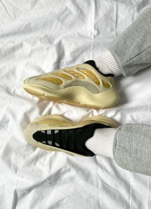 Женские кроссовки adidas yeezy boost 700 v3, женккие кроссовки адидас лезвия буст в35 фото