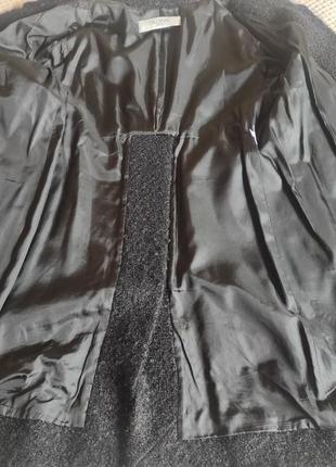 Стильное, классическое пальто valentino, из натуральной шерсти.9 фото