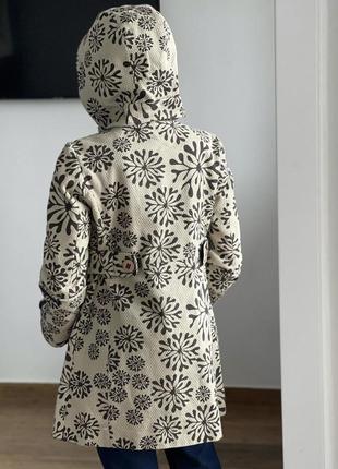 Пальто из плотной хлопковой ткани с цветочным принтом эксклюзив8 фото