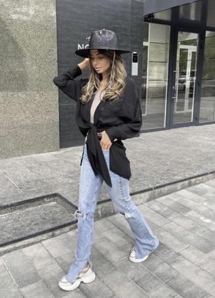 Джинсы клеш с разрезами