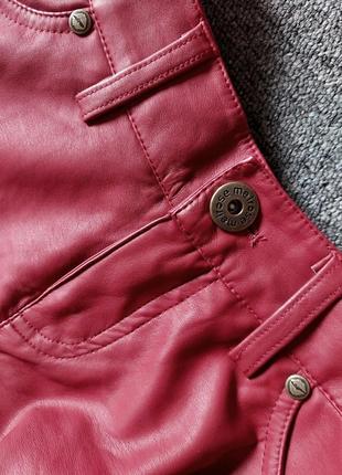Стильные брендовые кожаные брюки цвета марсала. нижняя5 фото