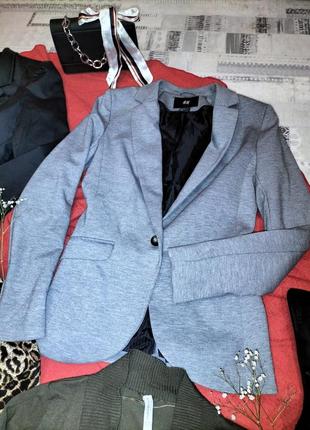 Жіночий піджак