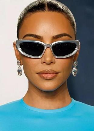 Окуляри очки спортивні спорт трендові модні сріблясті чорні темні нові uv4002 фото