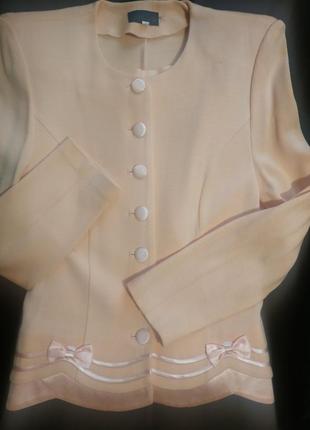 Чудесный трикотажный костюм