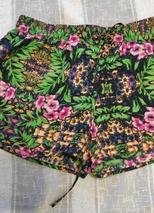 Оригінальні жіночі шорти forever 21 розмір s/8/36