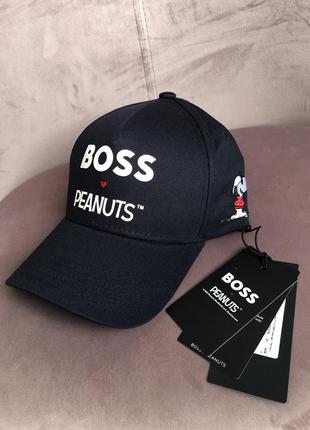 Оригінальна кепка boss x paenuts