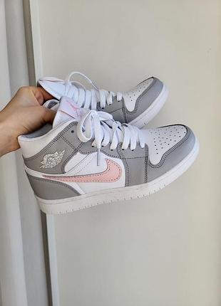 Кроссовки женские nike air jordan