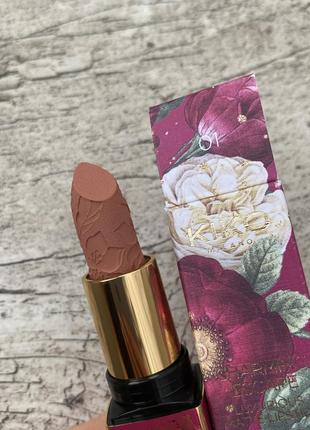 Матова помада charming escape luxurious matte lipstick 01 kiko milano