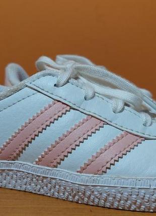 Детские кроссовки adidas6 фото