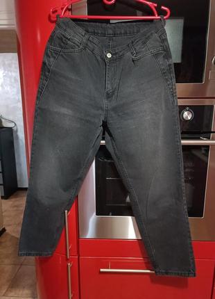 Джинси моми