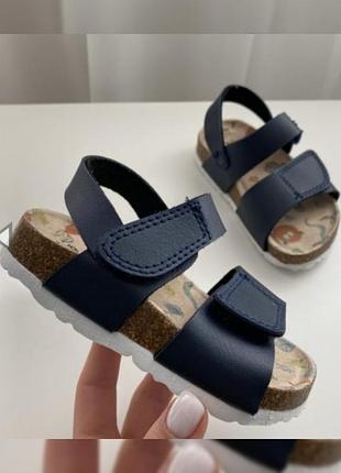 Сандалі на корковій підошві