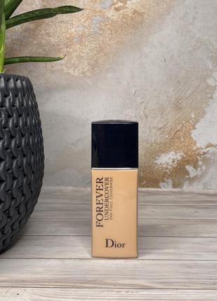 Тональна основа dior diorskin forever undercover